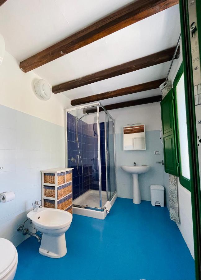 Villa Pomelia, Villa Nel Corso Di Santa Marina Salina A 50 Mt Dal Mare Экстерьер фото