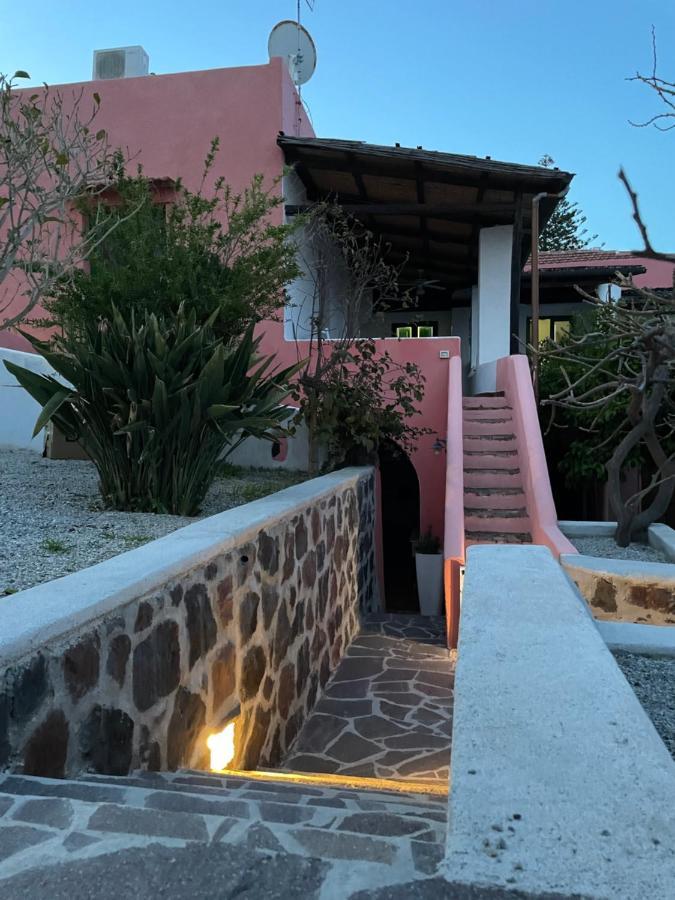 Villa Pomelia, Villa Nel Corso Di Santa Marina Salina A 50 Mt Dal Mare Экстерьер фото